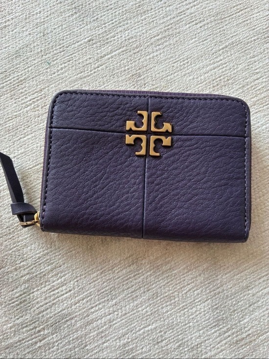 Tory Burch Handbags - Tory Burch Ivy Coin Card Case Nightshade